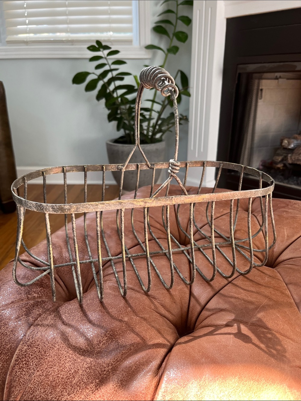Rustic Metal Wire Basket with Handle - Aged Silver